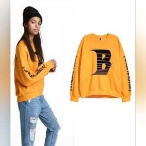 Justin Bieber x H&M Divided 2017 Stadium Tour Crewneck Sweatshirt